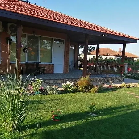 بيت ضيافة морски изгрев 3*